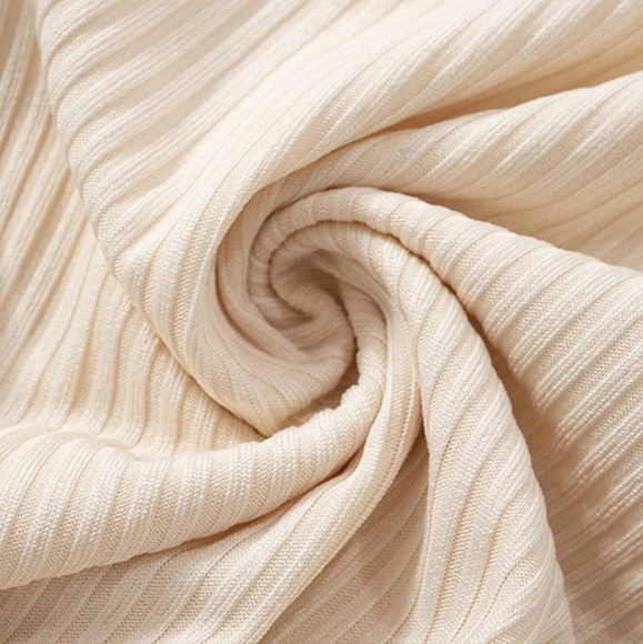 Women's Fitted Skinny Pant. - Picture 4 of 5